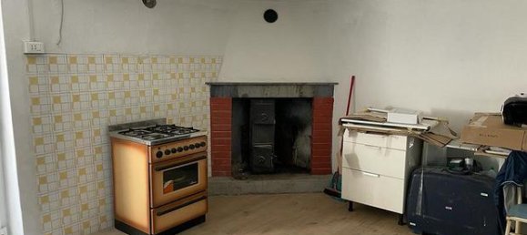 4 rooms Villa in Fivizzano, Italy No. 252294 6