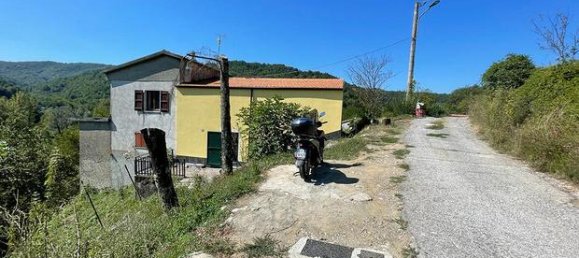 4 rooms Villa in Fivizzano, Italy No. 252294 2