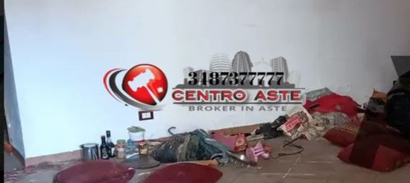 3 rooms Apartment in Mentana, Italy No. 14975 2