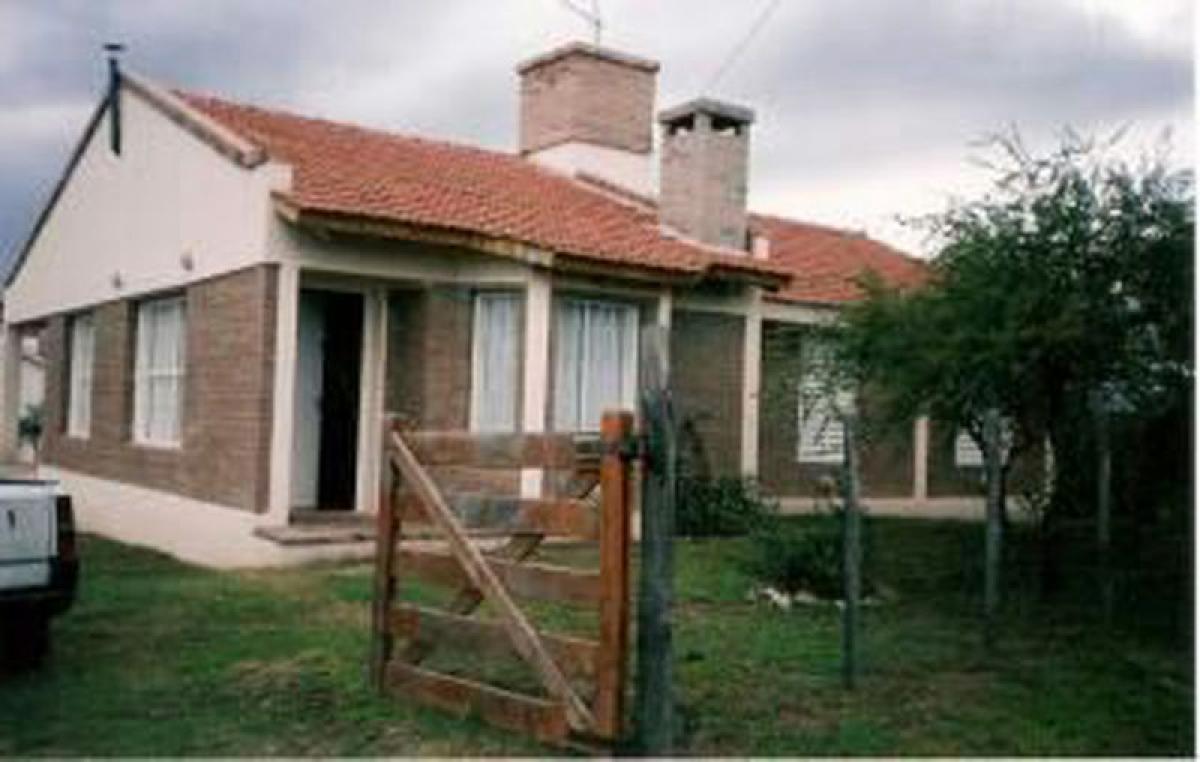 Дом с 3 спальнями в Кордоба, Аргентина № 56340