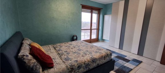 3 bedrooms Apartment in Cambiano, Italy No. 333116 2