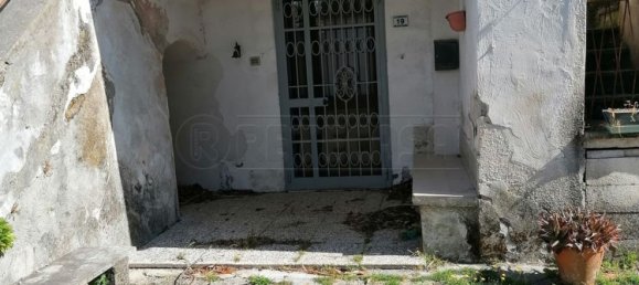 5 rooms House in Cervaro, Italy No. 47788 6