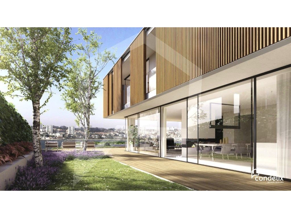 1409m² Land in Vila Nova de Gaia, Portugal No. 182800