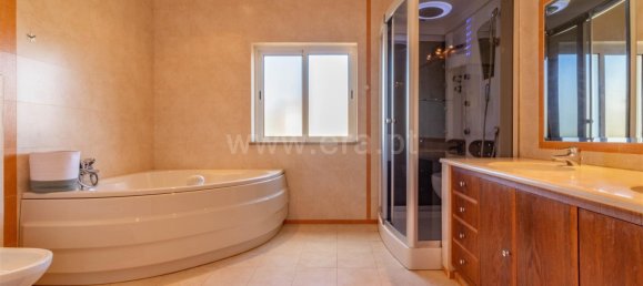 Casa de 4 dormitorios en Montenegro, Portugal No. 115262 13