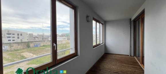 3 bedrooms Apartment in Bordeaux, France No. 97140 4