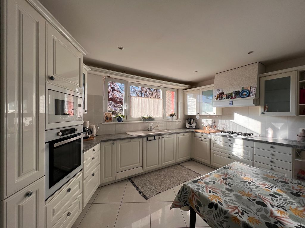 Villa de 6 dormitorios en Hochstatt, France No. 70301