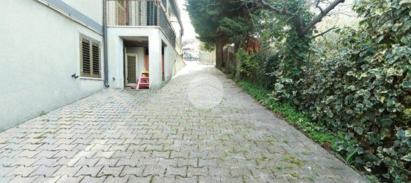 3 bedrooms Villa in Pescara, Italy No. 191114 4