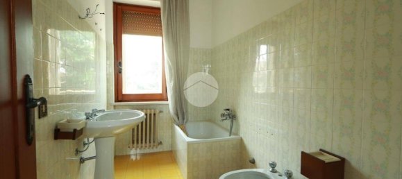 3 bedrooms Villa in Pescara, Italy No. 191114 10