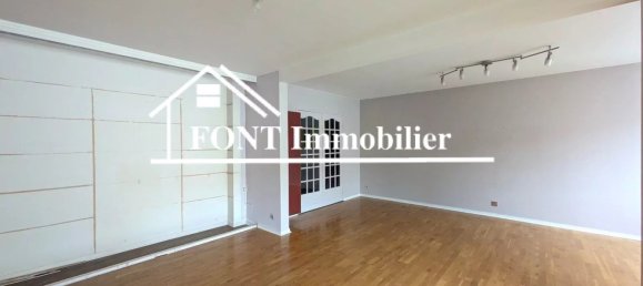 Apartamento de 3 dormitorios en Saint-Etienne, France No. 289387 2