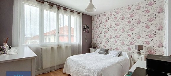 2 bedrooms House in Evry, France No. 166445 29