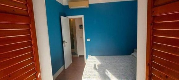 Дом с 5 комнатами в Комаккьо, Италия № 40434 13