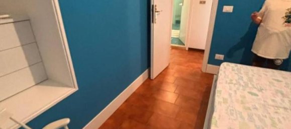 Дом с 5 комнатами в Комаккьо, Италия № 40434 15