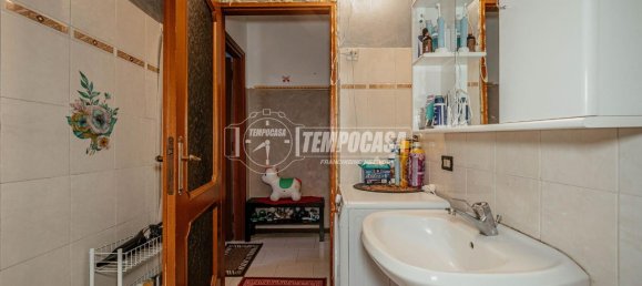 2-salle Appartement à Mortara, Italy No. 35044 8