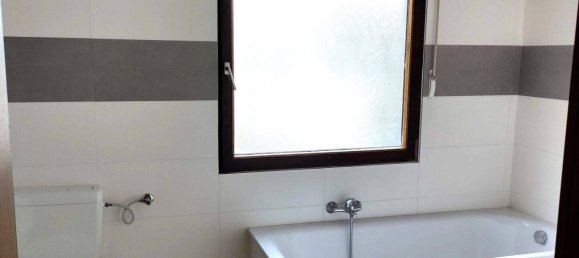 Adosado de 2 dormitorios en Furth, Germany No. 334747 8