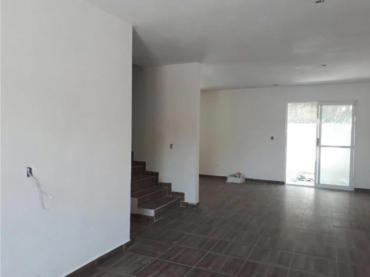 3 bedrooms House in Playa Vicente, Mexico No. 147990