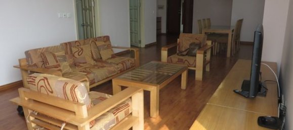 3 bedrooms Apartment in Tay Ho, Vietnam No. 4608 2