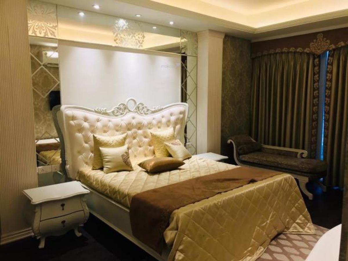 2 bedrooms House in Noida, India No. 65013