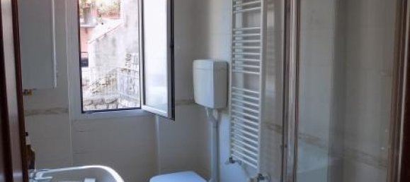 4 rooms Apartment in Imperia, Italy No. 224579 6