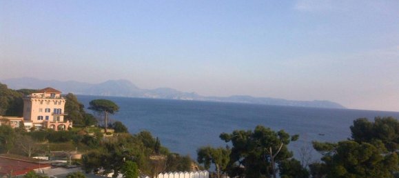 7 rooms Villa in Naples, Italy No. 168968 2