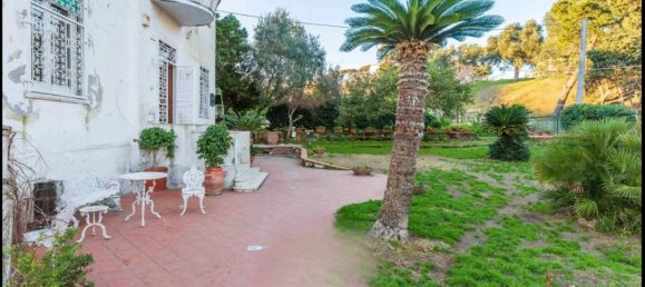 7 rooms Villa in Naples, Italy No. 168968 21