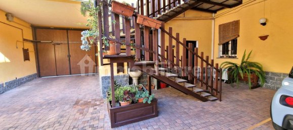 2 bedrooms House in Lacchiarella, Italy No. 11706 7