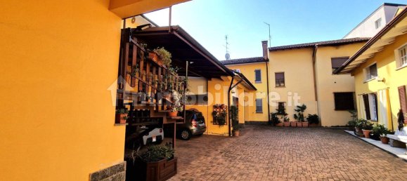 2 bedrooms House in Lacchiarella, Italy No. 11706 6