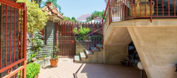 6 Schlafzimmer Wohnung in Trecastagni, Italy, Nr. 347133 3