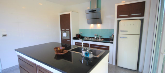 4 bedrooms Cafe / restaurant in Hua Hin, Thailand No. 7012 9