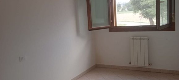 3غرفة شقة في Ostra, Italy رقم 91324 7