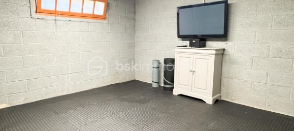 Casa de 4 dormitorios en Saint-Pierre-la-Cour, France No. 96337 42