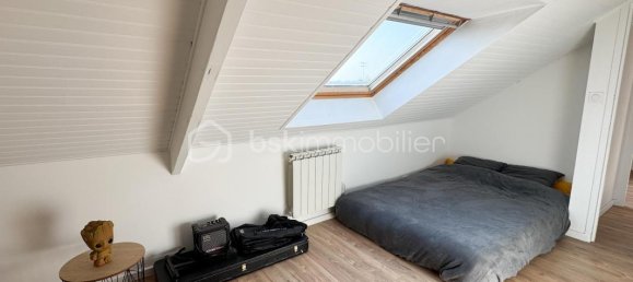 Casa de 4 dormitorios en Saint-Pierre-la-Cour, France No. 96337 22