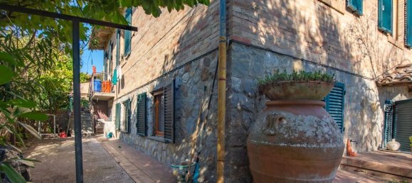 3 bedrooms Villa in Siena, Italy No. 319009 6