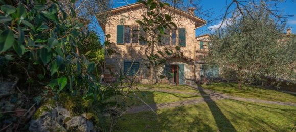 3 bedrooms Villa in Siena, Italy No. 319009 4