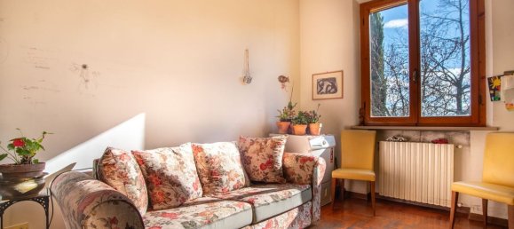 3 bedrooms Villa in Siena, Italy No. 319009 14