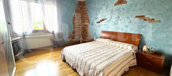 3 bedrooms Villa in San Giorgio delle Pertiche, Italy No. 351439 4