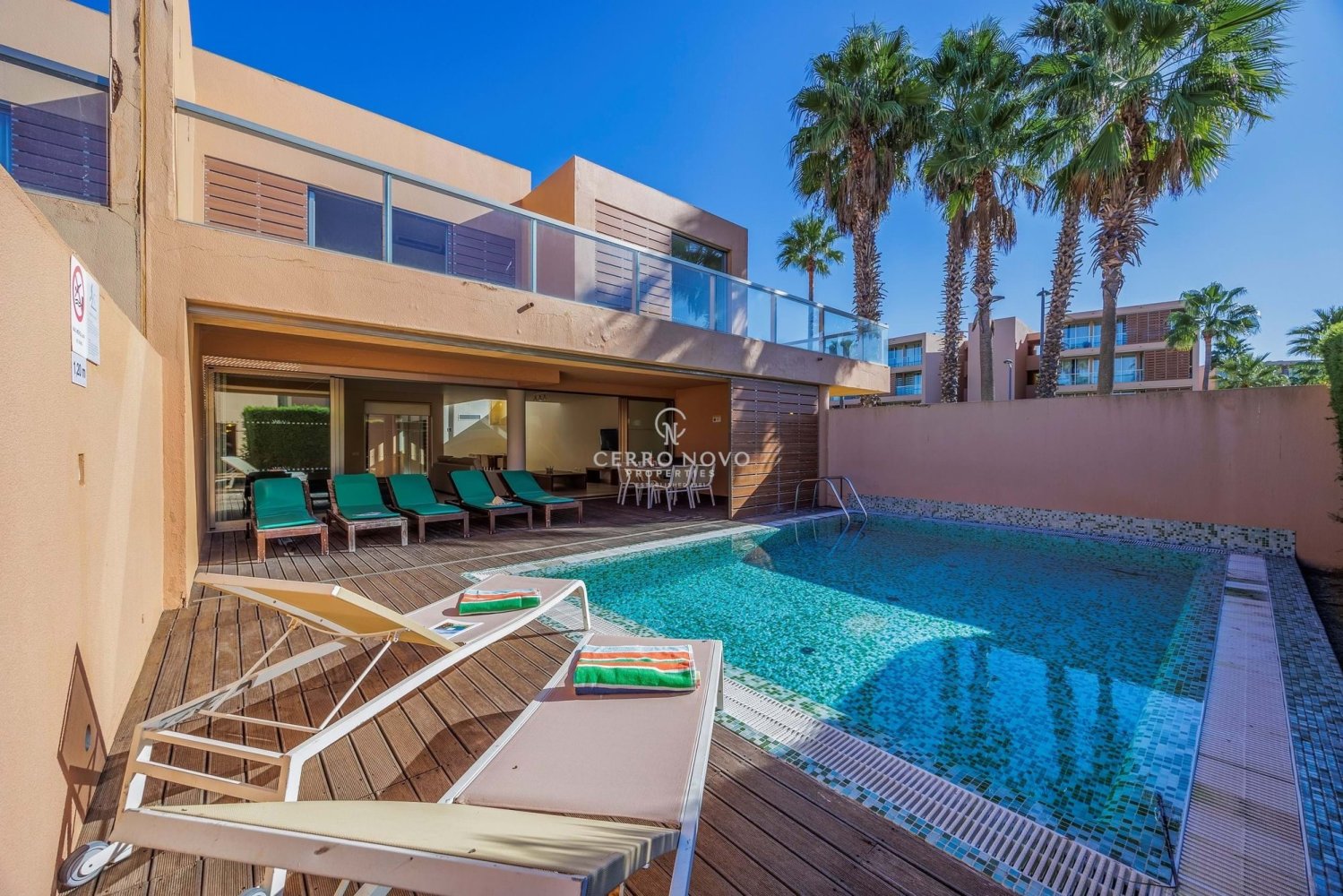 Вилла с 4 спальнями в Албуфейра, Португалия № 121566