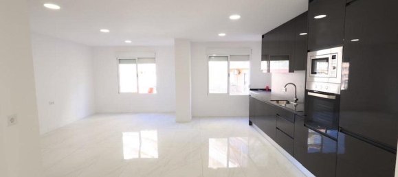 Квартира с 3 спальнями в Торревьеха, Испания № 186366 7