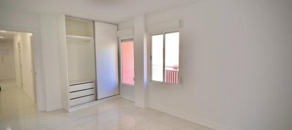 Квартира с 3 спальнями в Торревьеха, Испания № 186366 9