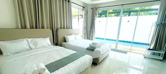 4 bedrooms House in Pattaya, Thailand No. 27486 6