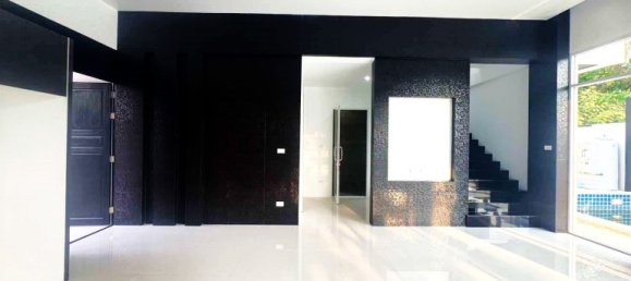 4 bedrooms House in Pattaya, Thailand No. 27486 9