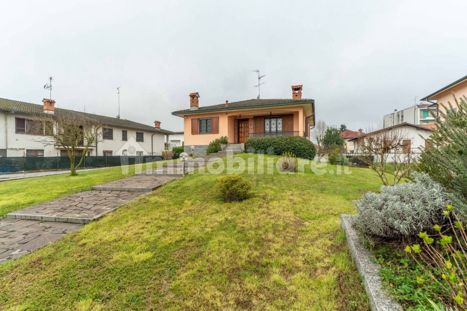 3 chambres Villa à Rosate, Italy No. 58969