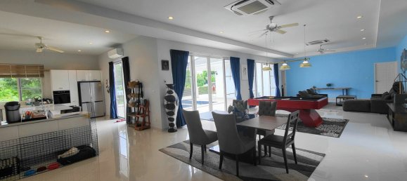 3 bedrooms Villa in Hua Hin, Thailand No. 4225 9