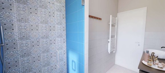 2 rooms Apartment in Sarzana, Italy No. 265184 12