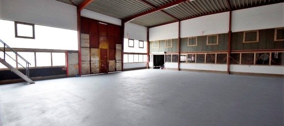 Entrepôt à Nienburg, Germany 300m² No. 191145 4