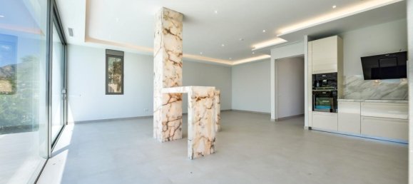 6 bedrooms Villa in Calpe, Spain No. 3473 13