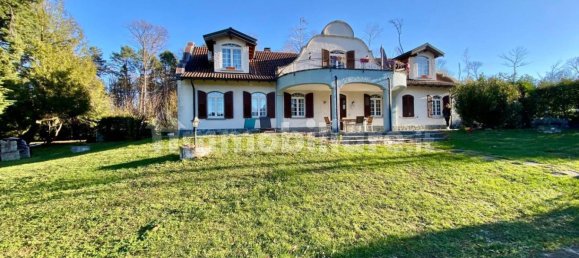 5 غرف نوم فيلا في Rodero, Italy رقم 104336 41