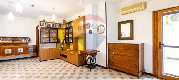 4 rooms Apartment in Assemini, Italy No. 54475 27