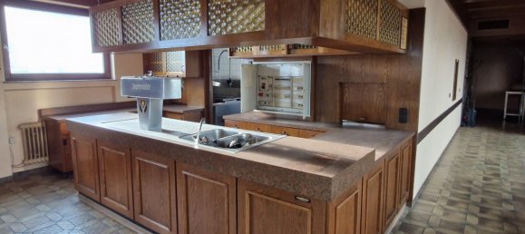 7 chambres Bâtiment à Esslingen, Germany No. 3771 2