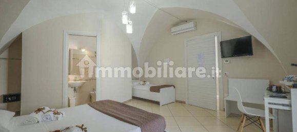 Отель, гостиница с 5 комнатами в Gallipoli, Италия № 272220 4