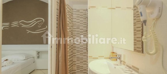 Отель, гостиница с 5 комнатами в Gallipoli, Италия № 272220 8